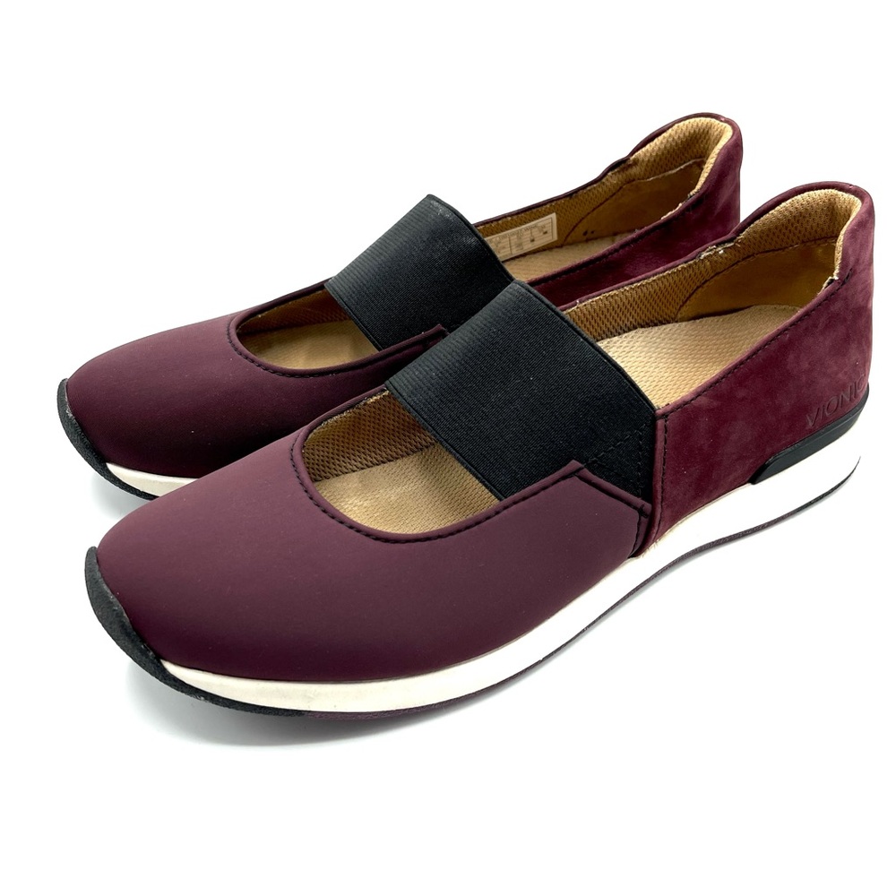 Vionic Walking Shoe - image 1